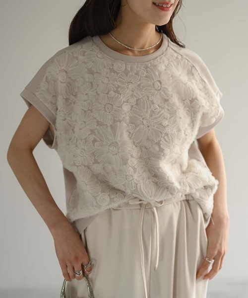 Muffiny(マフィニー)の「フラワーチュールデザインT(Tシャツ/カットソー・レディース・ダークグレー/ライトグレー/ベージュ・MEDIUM)」の3枚目の写真
