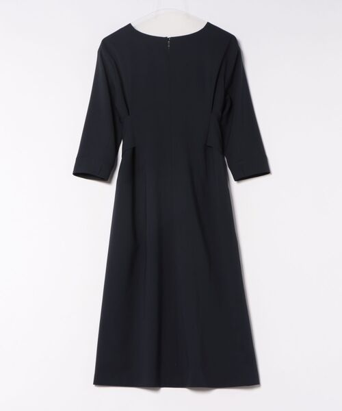 STRAWBERRY-FIELDS（ストロベリーフィールズ）の「ナチュレクロス_キーネックワンピース（ワンピース・レディース・ライトブルー/ベージュ/ネイビー・2）」の4枚目の写真