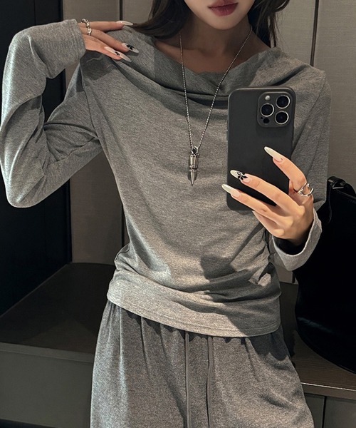 LAFFMO(ラフモ)の「ドレープ長袖カットソー(Tシャツ/カットソー・レディース・ホワイト/ブラウン/ライトグレー・F)」の1枚目の写真