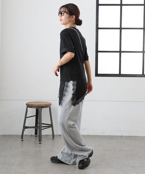 COLONY 2139(コロニートゥーワンスリーナイン)の「【接触冷感】アイラッシュ裾レースドッキングTシャツ(Tシャツ/カットソー・レディース・ホワイト/チャコールグレー/ブラック・FREE)」の21枚目の写真