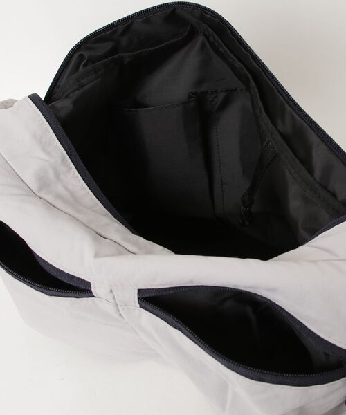 hummel(ヒュンメル)の「hummel/ヒュンメル PLAY Shoulderbag(ショルダーバッグ・レディース・ブラック/グレー・FREE)」の6枚目の写真