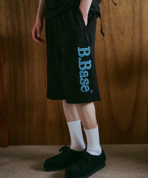BROKEN BASE(ブロークンベース)の「B.Base Assort Patchwork Sweat Shorts / B.Base アソートパッチワークスウェットショーツ(スウェットパンツ・メンズ・ネイビー系1/ブラック系1/グレー系1/ネイビー系3/ネイビー系2・SMALL/MEDIUM/LARGE)」の2枚目の写真