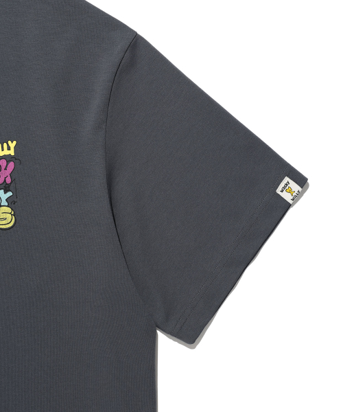 Wacky WiLLy（ワッキーウィリー）の「カラータイポグラフィック半袖Tシャツチャコール（Tシャツ/カットソー・レディース・その他・SMALL/MEDIUM/LARGE/X-LARGE）」の3枚目の写真
