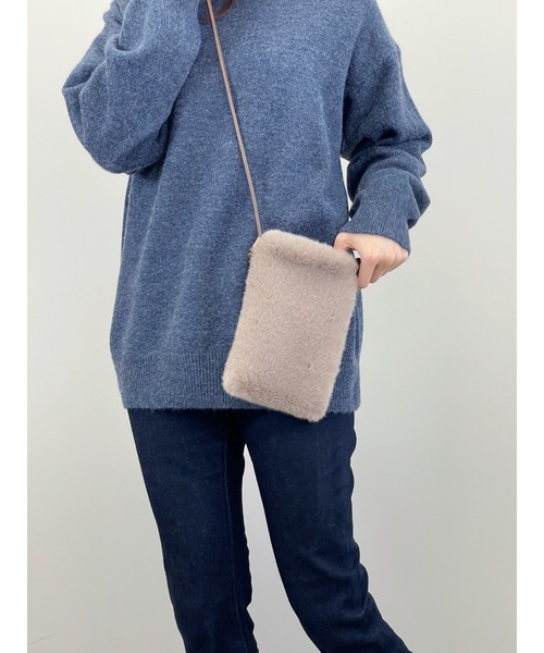 tokohana(トコハナ)の「ファー バッグ スマホ ショルダーバッグ レディース 秋冬(ショルダーバッグ・レディース・ベージュ系その他/ライトベージュ/グレー/ブラウン系その他・FREE)」の16枚目の写真