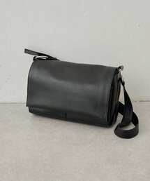 BEARDSLEY | 《4/8(水)12:00予約開始》《本革》ラージレザーボディバッグ(ショルダーバッグ)