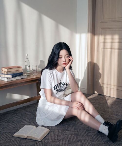 NTBC(エヌティービーシー)の「メゾン リボンレタリング半袖Tシャツ_2COLOR(Tシャツ/カットソー・レディース・ホワイト/ブラック・SMALL/MEDIUM)」の13枚目の写真