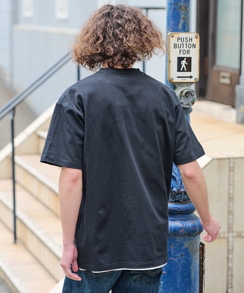 ragged mountain（ラギットマウンテン）の「【RAGGED MOUNTAIN/ラギットマウンテン】【究極のシンプルT】BARNSTEAD/バーンステッド ワンポイントロゴＴシャツ ルーズシルエット アウトドア ストリート 大人カジュアル ノームコア ミニマル（Tシャツ/カットソー・メンズ・ホワイト/ブラック/ベージュ/カーキ/ピンク・MEDIUM/LARGE/X-LARGE）」の22枚目の写真