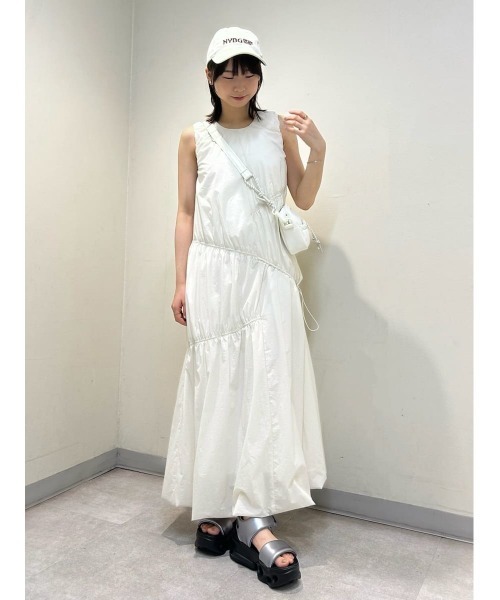 emmi（エミ）の「エアリーギャザーワンピース（ワンピース・レディース・ブラック/オフホワイト/ブルー・0/1）」の15枚目の写真