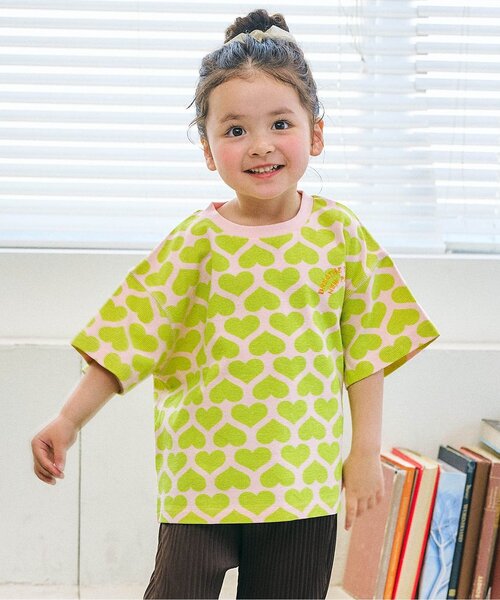 apres les cours(アプレレクール)の「【リンク】アソート総柄配色ステッチ半袖Tシャツ_セットアップ可(Tシャツ/カットソー・キッズ・アイボリー/クリーム/グリーン/ピンク/レインボー・80/90/100/110/120/130)」の4枚目の写真