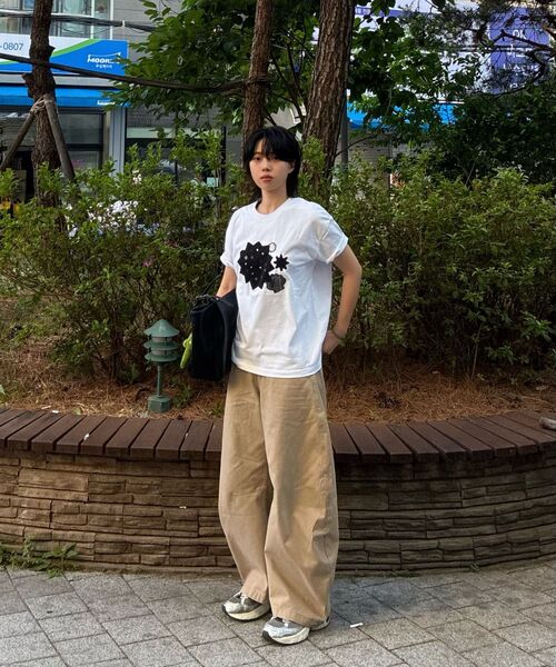 AGOD（エージーオーディー）の「スナップボタンカーブパンツ [ベージュ]（その他パンツ・レディース・その他・SMALL/MEDIUM/LARGE/X-LARGE）」の9枚目の写真