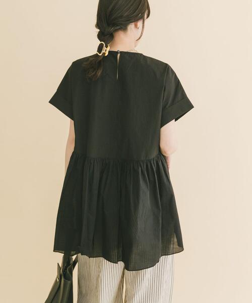 ITEMS URBANRESEARCH(アイテムズ アーバンリサーチ)の「ギャザーチュニックブラウス(シャツ/ブラウス・レディース・ミント/イエロー/ブラック・FREE)」の6枚目の写真