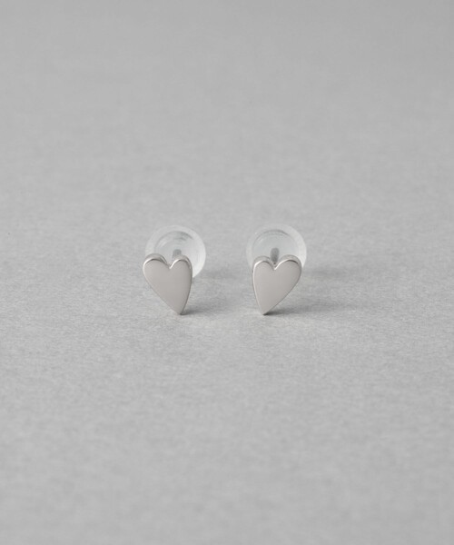 ete(エテ)の「ハート ピアス(ピアス(両耳用)・レディース・イエローゴールド/プラチナム/ピンクゴールド・FREE)」の2枚目の写真