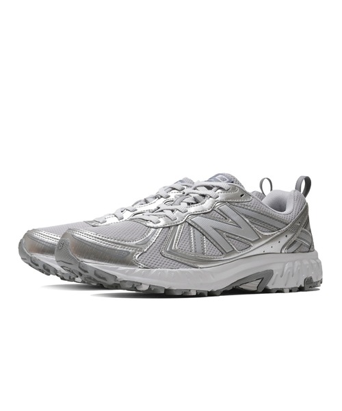 NEW BALANCE(ニューバランス)の「410 v5(スニーカー・レディース・シルバー・22.0cm/22.5cm/23.0cm/23.5cm/24.0cm/24.5cm/25.0cm/25.5cm/26.0cm/26.5cm/27.0cm/27.5cm/28.0cm/28.5cm/29.0cm)」の2枚目の写真