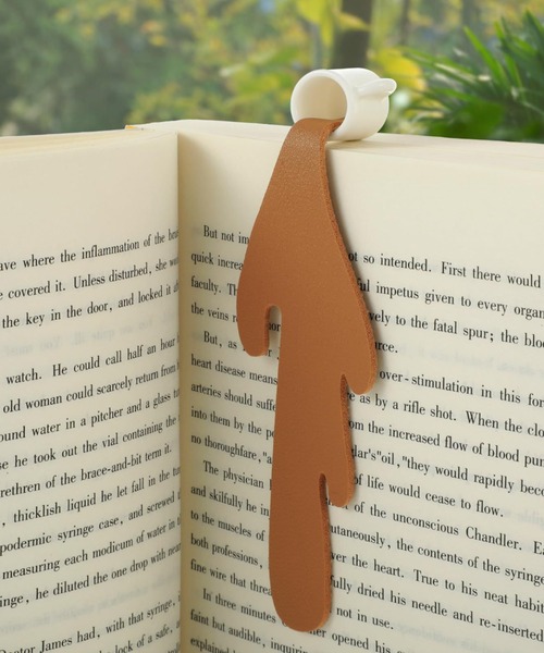 Vini(ヴィニ)の「こぼれた珈琲のしおり Bookmark(本・レディース・ブラウン・FREE)」の1枚目の写真