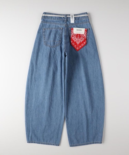 SOMETHING(サムシング)の「SOMETHING(サムシング)サマータックカーブパンツ(デニムパンツ・レディース・ライトインディゴブルー・S/XS/M/L)」の8枚目の写真