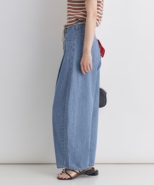 SOMETHING(サムシング)の「SOMETHING(サムシング)サマータックカーブパンツ(デニムパンツ・レディース・ライトインディゴブルー・S/XS/M/L)」の12枚目の写真