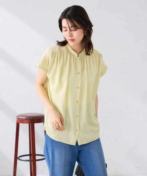 a.v.v(アーヴェヴェ)の「【接触冷感/UVカット】サテンギャザーブラウス【吸水速乾/イージーケア】(シャツ/ブラウス・レディース・ホワイト/クリーム/チャコールグレー/パープル・34/36/38/42/40)」の20枚目の写真