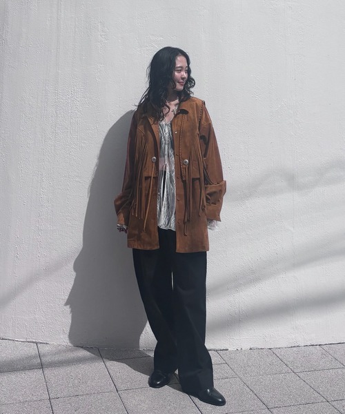 Ameri(アメリ)の「WESTERN FRINGE SYNTHETIC SUEDE VEST(ベスト・レディース・パープル/ブラウン・FREE)」の6枚目の写真