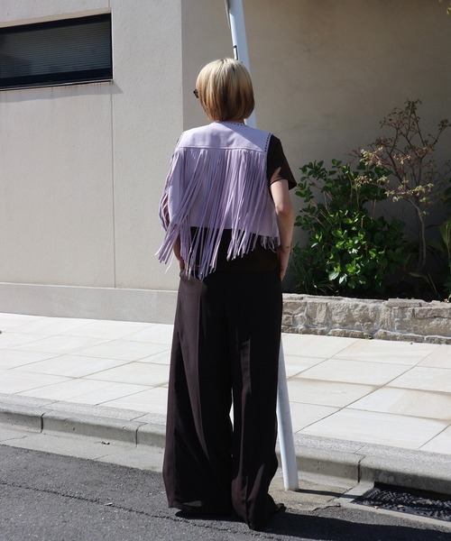 Ameri(アメリ)の「WESTERN FRINGE SYNTHETIC SUEDE VEST(ベスト・レディース・パープル/ブラウン・FREE)」の17枚目の写真