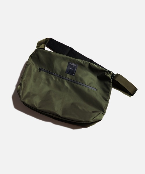 VIRGOwearworks(ヴァルゴウェアワークス)の「VIRTALIA SHOULDER BAG(ショルダーバッグ・メンズ・ブラック/オリーブドラブ・FREE)」の5枚目の写真