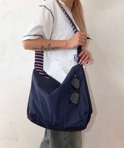sedacle（セダクル）の「2wayリバーシブルアソート柄バッグ（ショルダーバッグ・レディース・ネイビー/ベージュ系/チェック・FREE）」の13枚目の写真