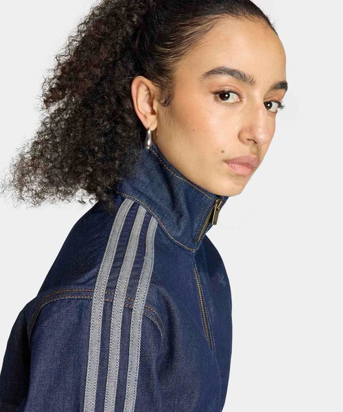 adidas(アディダス)の「ファイヤーバード トラックトップ デニム / FIREBIRD TRACKTOP DENIM / アディダスオリジナルス adidas Originals(デニムジャケット・レディース・ブルー・SMALL/MEDIUM/LARGE/X-SMALL/X-LARGE/XX-LARGE)」の4枚目の写真