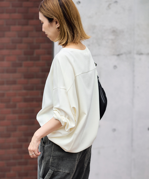 FRAMeWORK(フレームワーク)の「≪WEB限定 / 新色 /追加≫コクーンプルオーバー(Tシャツ/カットソー・レディース・グレー/マルチ/ホワイト/ブラック・FREE)」の2枚目の写真