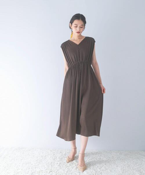 URBAN RESEARCH ROSSO WOMEN（アーバンリサーチ　ロッソ）の「楊柳サテンウエストマークワンピース（ワンピース・レディース・オフホワイト/ネイビー/ブラウン・FREE）」の22枚目の写真