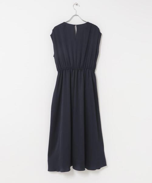 URBAN RESEARCH ROSSO WOMEN（アーバンリサーチ　ロッソ）の「楊柳サテンウエストマークワンピース（ワンピース・レディース・オフホワイト/ネイビー/ブラウン・FREE）」の10枚目の写真