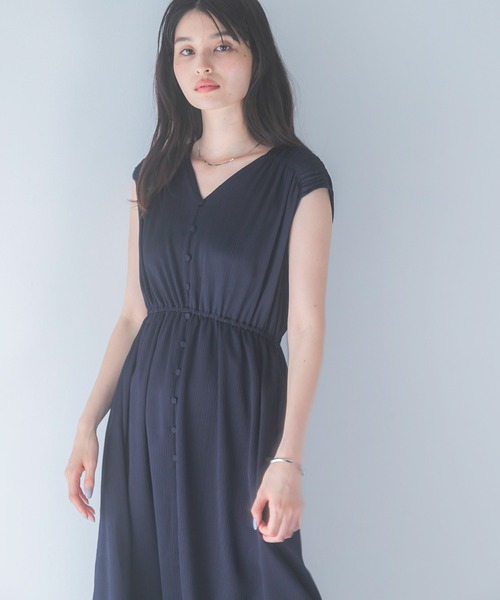 URBAN RESEARCH ROSSO WOMEN(アーバンリサーチ ロッソ)の「楊柳サテンウエストマークワンピース(ワンピース・レディース・オフホワイト/ネイビー/ブラウン・FREE)」の7枚目の写真