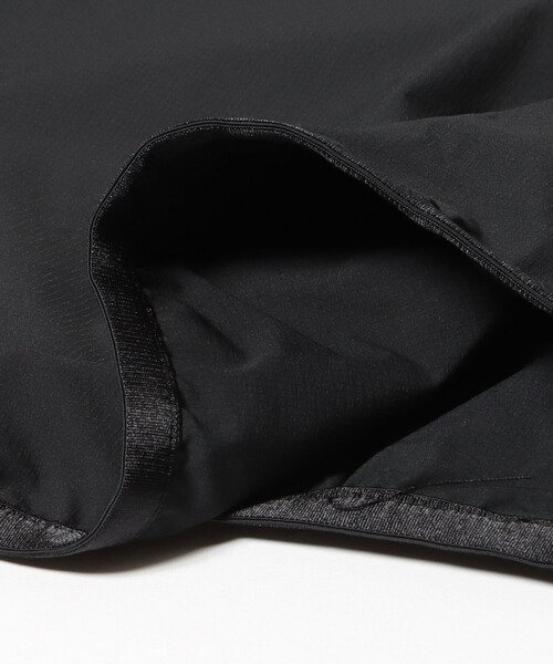mgh(エムジーエイチ)の「【ユニセックス】mgh / Axion zipup hoodie(ナイロンジャケット・メンズ・ブラック・M/L)」の3枚目の写真