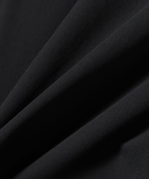 mgh(エムジーエイチ)の「【ユニセックス】mgh / Axion zipup hoodie(ナイロンジャケット・メンズ・ブラック・M/L)」の4枚目の写真