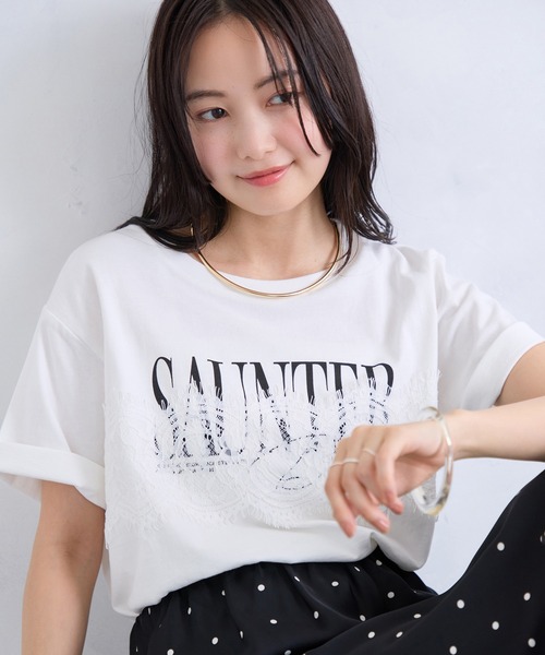 VIS（ビス）の「レースレイヤードロゴ半袖Tシャツ（Tシャツ/カットソー・レディース・ダークブラウン/サックスブルー/ホワイト・FREE）」の2枚目の写真