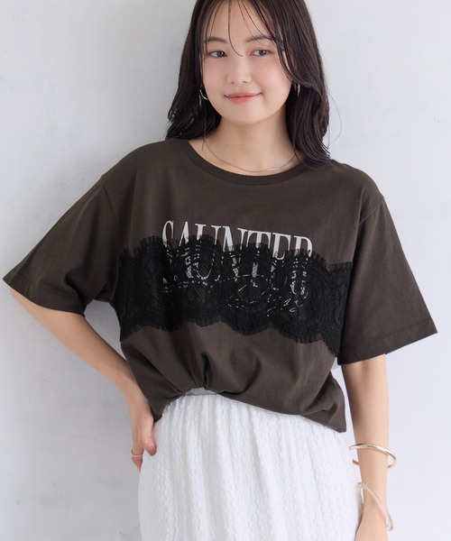 VIS（ビス）の「レースレイヤードロゴ半袖Tシャツ（Tシャツ/カットソー・レディース・ダークブラウン/サックスブルー/ホワイト・FREE）」の11枚目の写真
