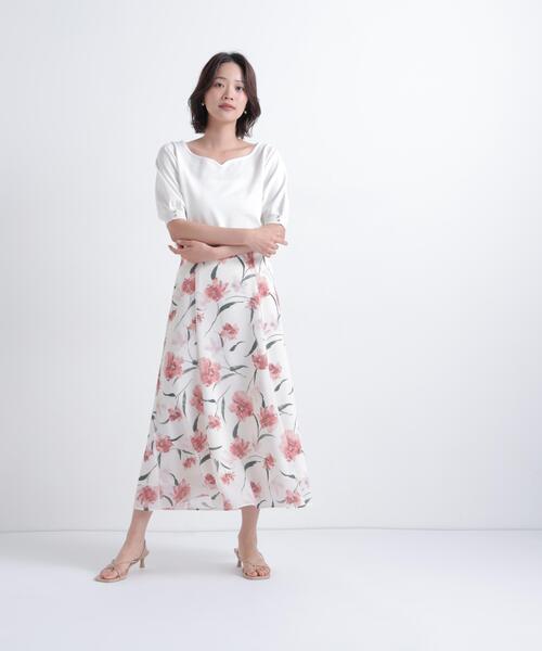NATURAL BEAUTY BASIC(ナチュラルビューティーベーシック)の「ハートネックベーシックニット(ニット/セーター・レディース・ブラック/オフホワイト/ブルー/ダークブラウン・フリ-)」の5枚目の写真
