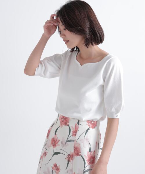 NATURAL BEAUTY BASIC(ナチュラルビューティーベーシック)の「ハートネックベーシックニット(ニット/セーター・レディース・ブラック/オフホワイト/ブルー/ダークブラウン・フリ-)」の10枚目の写真