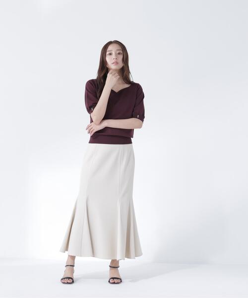 NATURAL BEAUTY BASIC(ナチュラルビューティーベーシック)の「ハートネックベーシックニット(ニット/セーター・レディース・ブラック/オフホワイト/ブルー/ダークブラウン・フリ-)」の18枚目の写真
