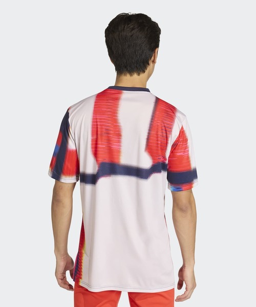 adidas(アディダス)の「FCバイエルン SS26 プレマッチジャージ / アディダス adidas(Tシャツ/カットソー・メンズ・ホワイト・XX-LARGE/X-LARGE/LARGE/MEDIUM)」の2枚目の写真