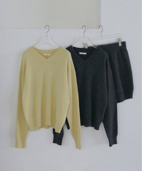 anuke(アンヌーク)の「anuke Wool Vneck Knit ウールVネックニット/62620530(ニット/セーター・レディース・イエロー/チャコールグレー・ONE SIZE)」の13枚目の写真