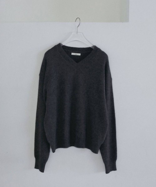 anuke(アンヌーク)の「anuke Wool Vneck Knit ウールVネックニット/62620530(ニット/セーター・レディース・イエロー/チャコールグレー・ONE SIZE)」の15枚目の写真