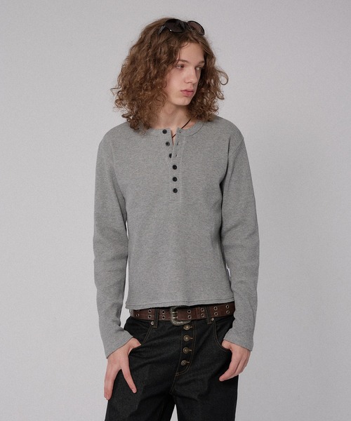 WISH FOR EVER(ウィッシュフォーエバー)の「CUT-OFF HENRY NECK THERMAL/カットオフヘンリーネックサーマル(Tシャツ/カットソー・メンズ・ホワイト/ボルドー/ブラック/ブラウン/グレー/ネイビー・LARGE/SMALL/MEDIUM)」の3枚目の写真
