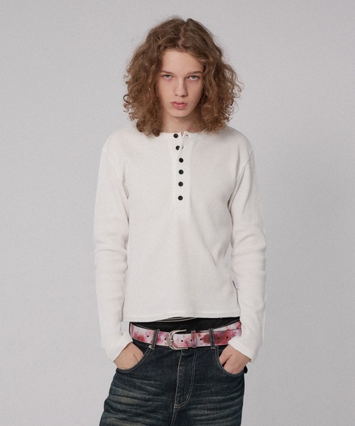 WISH FOR EVER(ウィッシュフォーエバー)の「CUT-OFF HENRY NECK THERMAL/カットオフヘンリーネックサーマル(Tシャツ/カットソー・メンズ・ホワイト/ボルドー/ブラック/ブラウン/グレー/ネイビー・LARGE/SMALL/MEDIUM)」の1枚目の写真
