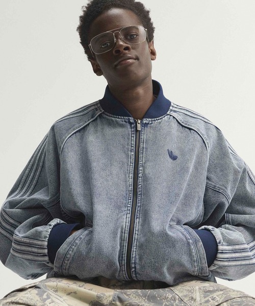 adidas(アディダス)の「adidas/アディダス SST TRACK TOP デニムジャケット トレフォイル スリーストライプ インディゴブルー メンズ ストリート 2026秋冬 秋服(デニムジャケット・メンズ・ブルー・S/M/L/XL)」の19枚目の写真