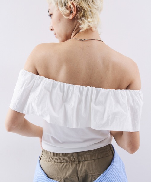 HANNE(アン)の「フリルギャザーオフショルトップス(Tシャツ/カットソー・レディース・ホワイト/ブラック・FREE)」の10枚目の写真