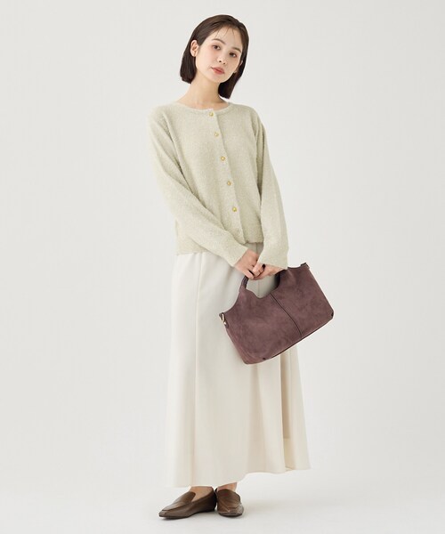 INDIVI(インディヴィ)の「【繊細な煌めき!】ラメモール クルーネックカーディガン(カーディガン/ボレロ・レディース・ブラック/ゴールド/シルバー・38/34/15 /13/05)」の21枚目の写真