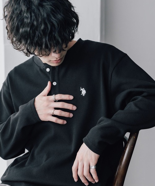U.S. POLO ASSN.(ユーエスポロアッスン)の「U.S. POLO ASSN. ユーエスポロアッスン サーマルワンポイントロゴ刺繍ヘンリーネック長袖Tシャツ/ワッフルカットソー(Tシャツ/カットソー・メンズ・ホワイト/ブラック/チャコール/グレー/ネイビー/ベージュ・M/XL/L)」の17枚目の写真