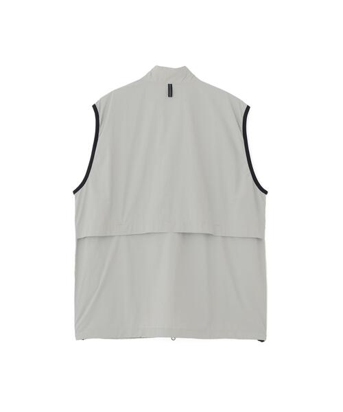 MARGARET HOWELL(マーガレットハウエル)の「RECYCLED NYLON LIGHTWEIGHT RIP STOP BLOUSON(ブルゾン・メンズ・ネイビー系1/グレー系その他・LARGE/MEDIUM)」の8枚目の写真