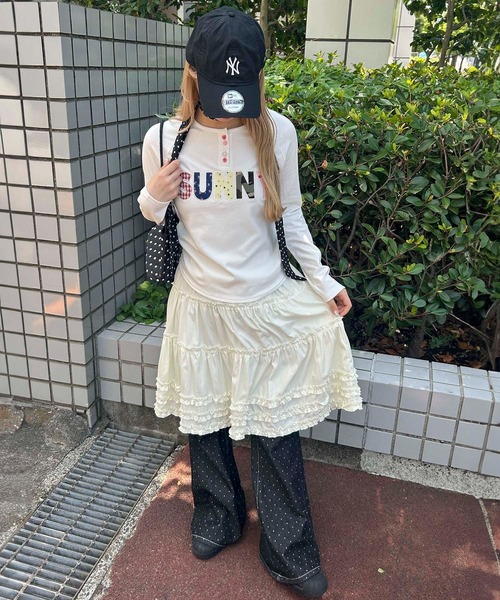 WC(ダブル シー)の「《大人気で長袖Ver.登場☆》アソートボタンパッチワークロゴロンT(Tシャツ/カットソー・レディース・サックスブルー/ホワイト/グレー・FREE)」の8枚目の写真