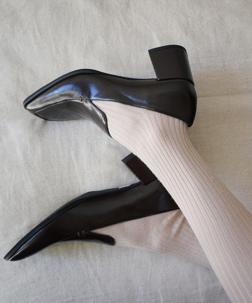 LE TALON(ルタロン)の「《/WEB+一部店舗限定》Le decore / ル デコレ classic loafer パンプス(パンプス・レディース・ブラウン/ブラック×ブラック/レモンイエロー・22cm/22.5cm/23cm/23.5cm/24cm/24.5cm/25cm)」の7枚目の写真