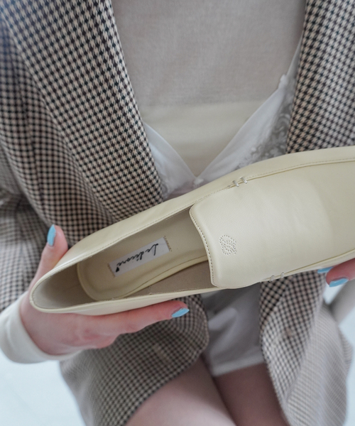 LE TALON(ルタロン)の「《/WEB+一部店舗限定》Le decore / ル デコレ classic loafer パンプス(パンプス・レディース・ブラウン/ブラック×ブラック/レモンイエロー・22cm/22.5cm/23cm/23.5cm/24cm/24.5cm/25cm)」の8枚目の写真